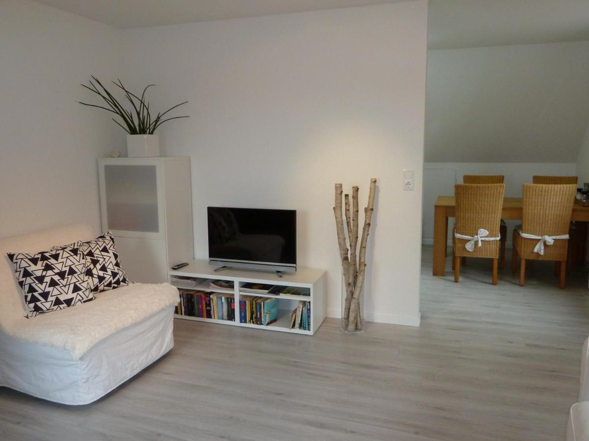 Helle 70 Qm Ferienwohnung Mit Herrlichem Blick Teningen Exterior photo