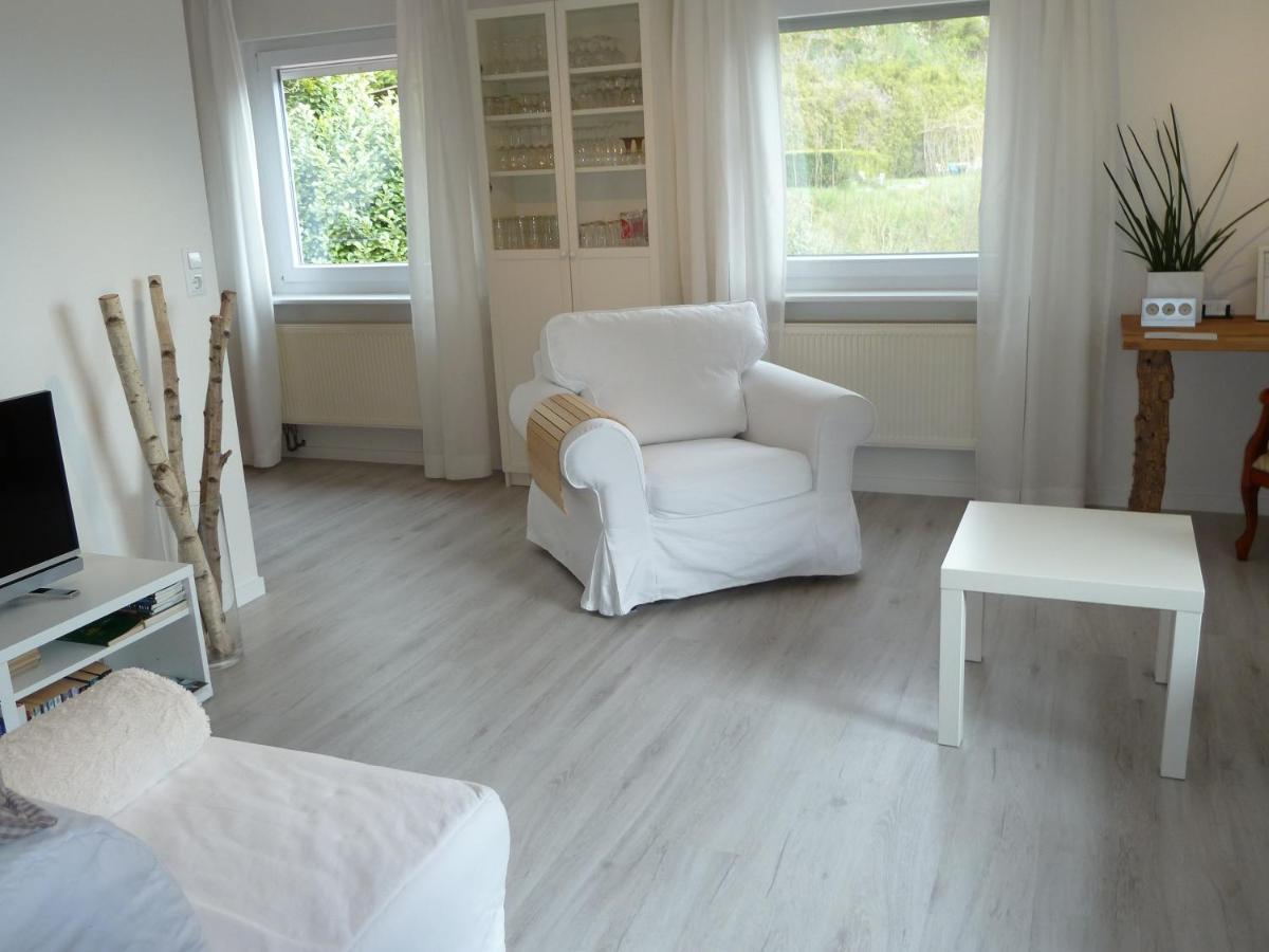 Helle 70 Qm Ferienwohnung Mit Herrlichem Blick Teningen Exterior photo
