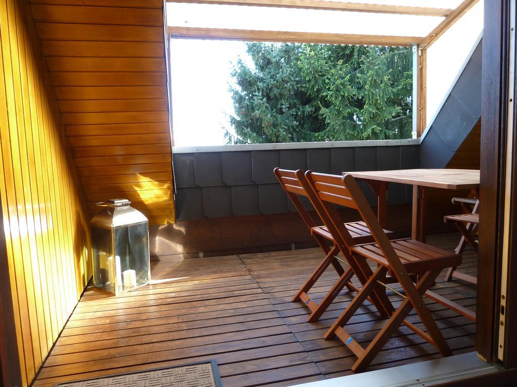 Helle 70 Qm Ferienwohnung Mit Herrlichem Blick Teningen Exterior photo
